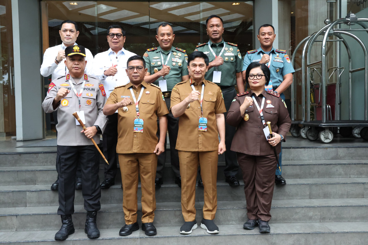 Kepemimpinan Gubernur Banten Andra Soni dan Wakil Gubernur Achmad Dimyati Natakusumah: Membangun Banten yang Lebih Maju dan Adil