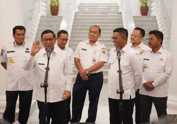 Wali Kota Tangerang Dampingi Gubernur Banten dan Jakarta Tandatangani MoU Proyek MRT