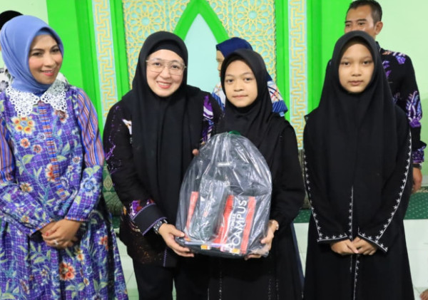Wabup Tangerang dan Istri Menteri ESDM Kunjungi Pondok Pesantren Al Ikhlas Assalam