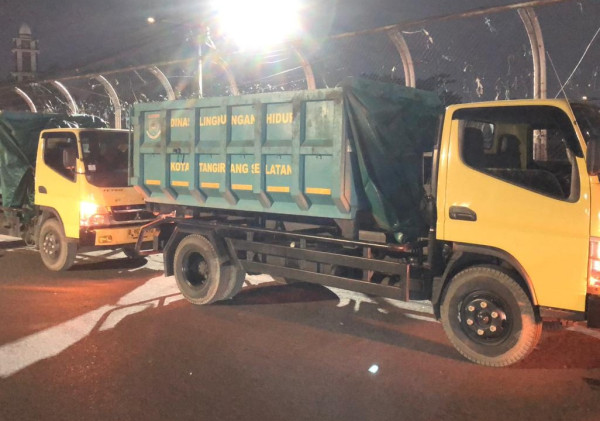 Pemkot Tangsel Klarifikasi Armada Pengangkut Sampah di Bogor Bukan Milik Mereka