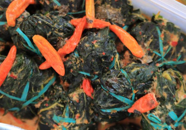 Yanti Cherry, Pedagang Lauk Pauk Tradisional di Pasar Bandeng