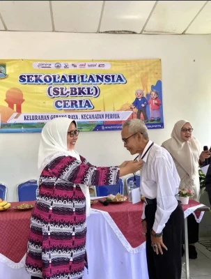 Pemkot Tangerang Luncurkan 13 Sekolah Lansia untuk Tingkatkan Kualitas Hidup