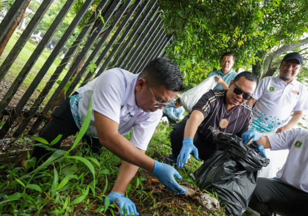 Gubernur Banten Pimpin Gerakan Banten ASRI, Ajak Masyarakat Jaga Kebersihan Lingkungan