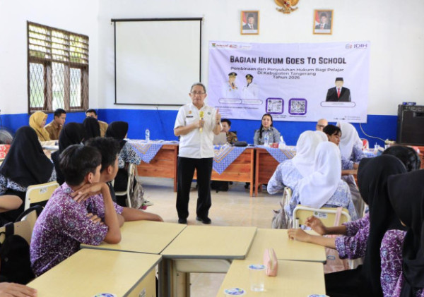 Bagian Hukum Setda Kabupaten Tangerang Lakukan JDIH Goes to School di SMPN Tigaraksa