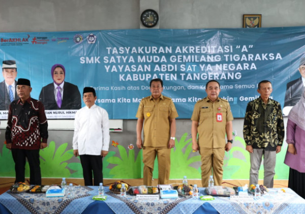 Bupati Tangerang Lakukan Peletakan Batu Pertama Pembangunan Musala di SMK Satya Muda Gemilang