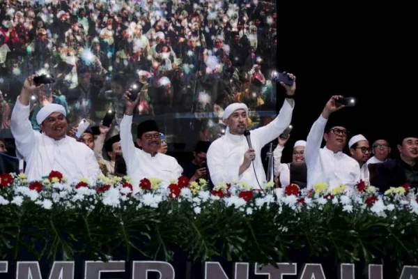 Lautan Manusia Padati Tangerang Berselawat 2026, Ungkap Syukur HUT ke-33 Kota Tangerang