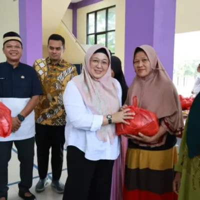 Wabup Tangerang Monitoring Gerakan Pangan Murah di Bojong Nangka