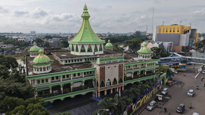 Ruwahan Agung dan Haul Akbar Menyambut Ramadan di Masjid Agung Al-Ittihad