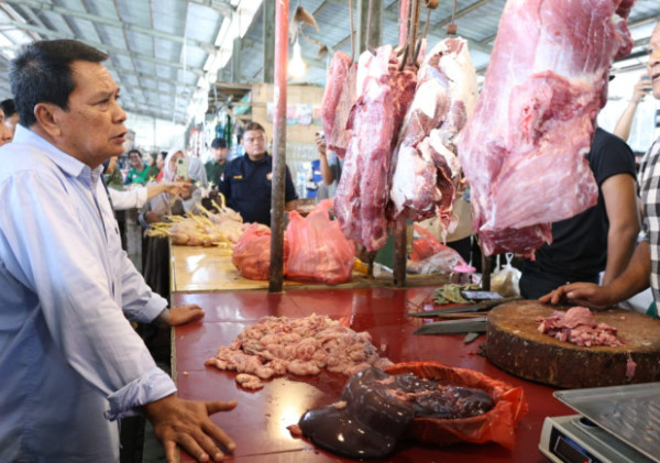 Bupati Tangerang Pantau Harga dan Stok Kebutuhan Pokok di Pasar Mauk Jelang Ramadan