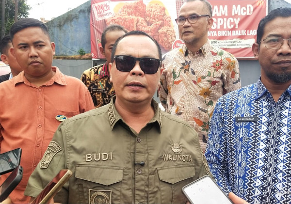 Pemkot Serang Gencar Laksanakan Pemotongan dan Penataan Kabel, Target Selesai Akhir Tahun