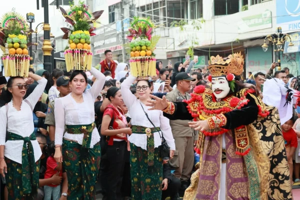 Pemkot Serang dan FKUB Sukses Gelar Kirab Budaya Lintas Agama