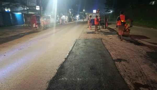 DBMSDA Kabupaten Tangerang Respons Cepat Keluhan Masyarakat, Perbaiki Jalan di Pasar Kemis
