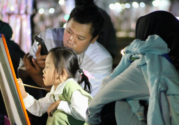 Tanpa Sadar, 5 Kesalahan Orangtua Yang Menghancurkan Mental Anak