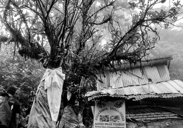 3 Mitos Gunung Karang Yang Paling Populer di Banten