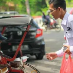 Beramal Tanpa Uang: 5 Cara Mudah yang Bisa Kamu Lakukan