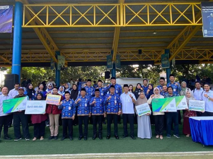 Pemkot Tangerang Salurkan Bansos APBD-P 2025 untuk Masyarakat Rentan