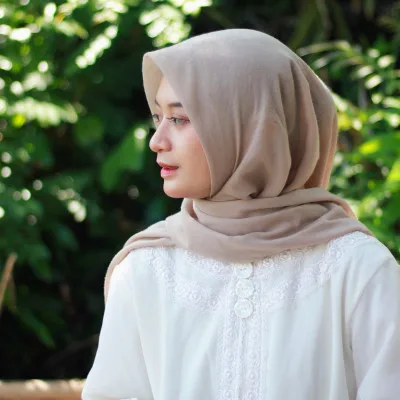 Kepribadian Perempuan Yang Membuat Tampak Lebih Memikat Secara Alami