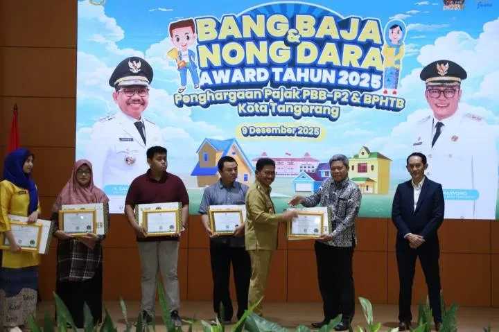 Pemkot Tangerang Berikan 67 Penghargaan Bang Baja dan Nong Dara Awards 2025