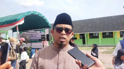 Pemkot Serang Resmikan RKB dan Jalan Hotmix Menuju SDN Banten Indah Permai