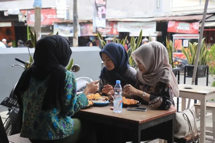 Warkop Brodie Jadi Pilihan Nongkrong Favorit Muda-Mudi di Kota Tangerang