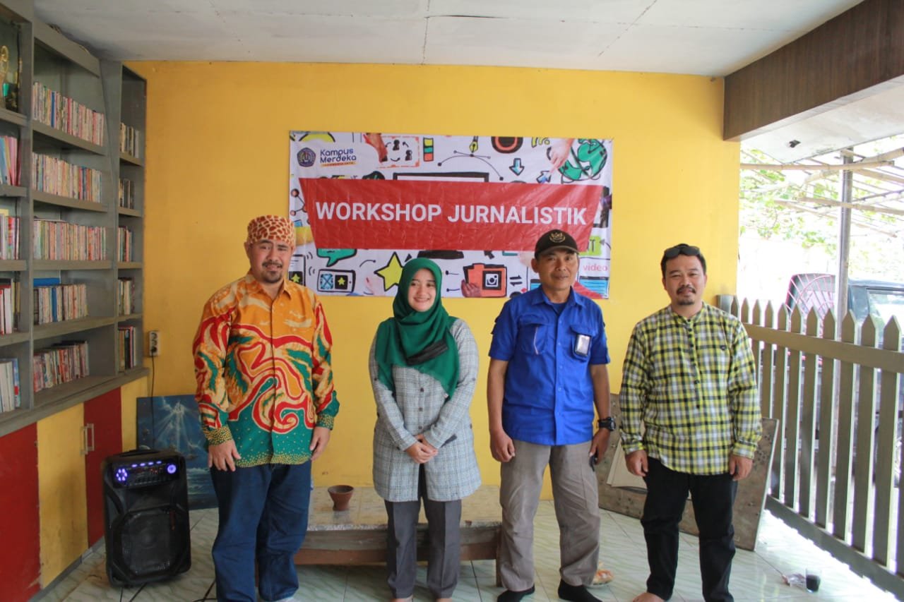 Puluhan Mahasiswa Mengikuti Workshop Keterampilan Dasar Jurnalistik 