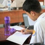 RAHASIA MENGUBAH KEBIASAAN MENULIS DARI BEBAN MENJADI GAYA HIDUP YANG MENYENANGKAN
