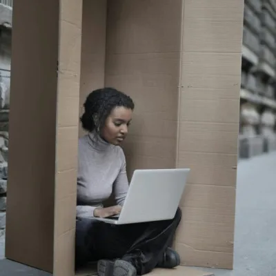 Apakah Introvert Benar-Benar Ada atau Hanya Bahasa Halus dari Cacat Mental?