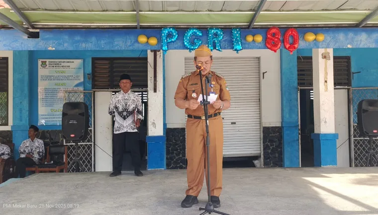 HUT ke-80 PGRI dan HGN 2025, Kecamatan Mekar Baru Gelar Upacara Khidmat di SMPN 2 Mekar Baru