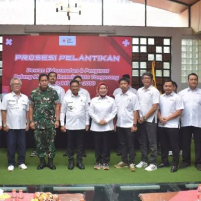 Wali Kota Tangerang Lantik Pengurus dan Dewan Kehormatan PMI Kota Tangerang Periode 2025–2030