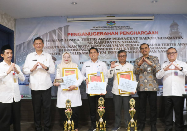 Disnakertrans dan Kecamatan Kibin Raih Juara 1 Lomba Tertib Arsip Kabupaten Serang 2025