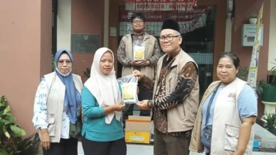 BAZNAS Kota Tangerang Salurkan 230 Paket Daging Olahan Kambing untuk Warga Kurang Mampu, Hasil Dam Haji Disulap Jadi Berkah