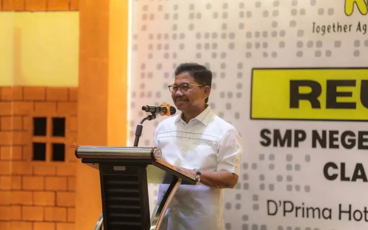 Pesan Mendalam Wali Kota di Reuni SMP 1 Tangerang: Ada Apa di Balik Nostalgia Para Alumni?