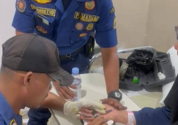 Drama di Ruang ICU, Damkar Ciledug Turun Tangan Lepaskan Cincin Pasien