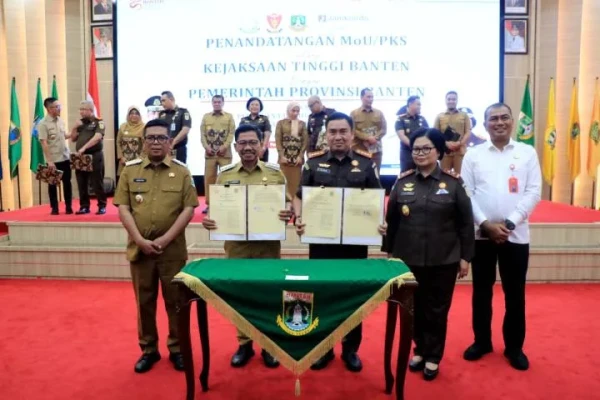 Pidana Kerja Sosial Segera Diterapkan, Wali Kota Tangerang Teken Kerja Sama Strategis dengan Kejati Banten