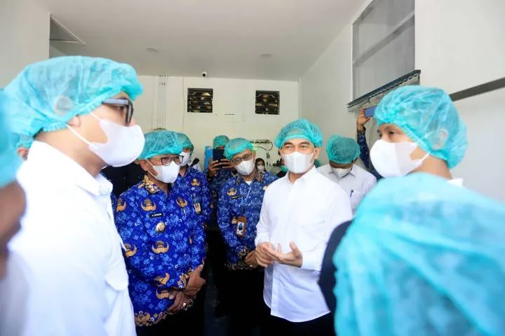 Wagub Banten Tinjau Program Makanan Bergizi Gratis, Ada Apa di Parung Serab