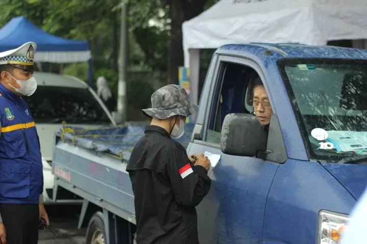 57 Kendaraan Tak Lulus Uji Emisi di Hari Pertama Razia “Langit Biru Tangerang” — DLH: “Diesel Masih Mendominasi Pelanggaran”