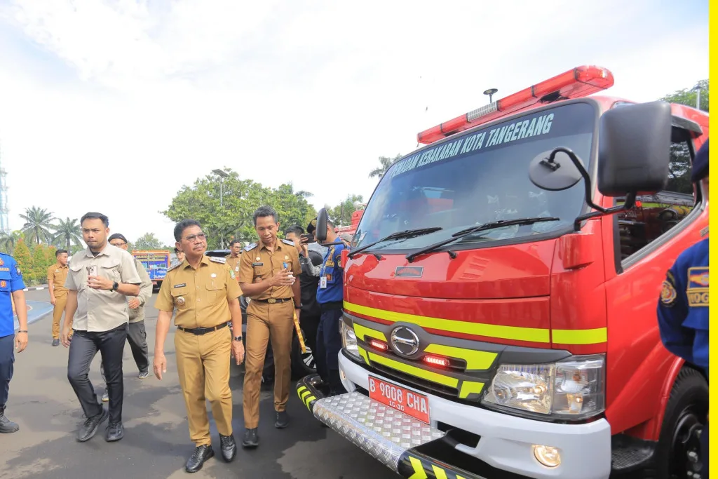 Pemkot Tangerang Tambah 8 Mobil Damkar Canggih, Wali Kota Sachrudin: “Kesiapsiagaan Bisa Selamatkan Banyak Nyawa!”