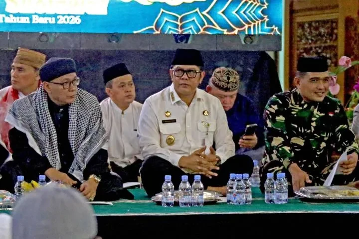 Bukan Kembang Api, Ini Cara Warga Tangerang Sambut 2026: Malam Tahun Baru Dipenuhi Zikir dan Doa di Masjid Raya Al-A’zhom