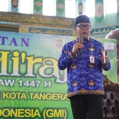 Peringatan Isra Mikraj di Al-A’zhom, Wakil Wali Kota Ajak Warga Perkuat Akhlak dan Kepedulian Sosial