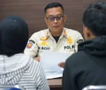 Operasi Malam Satpol PP Bongkar Praktik Prostitusi di Sejumlah Hotel: Tujuh Pasangan Terjaring, Pemkot Tegaskan Tak Ada...