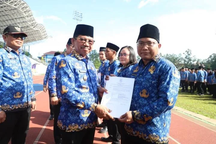 Pemkot Tangerang Resmi Lantik 5.591 PPPK Paruh Waktu: Ribuan Pegawai Penuhi Stadion, Antusiasme Pecah Sejak Pagi