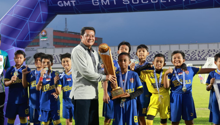 Bakat Muda Menggelegar di Indomilk Arena, Bupati Maesyal Rasyid Tutup GMT Cup 2025 dengan Pesan Menggetarkan