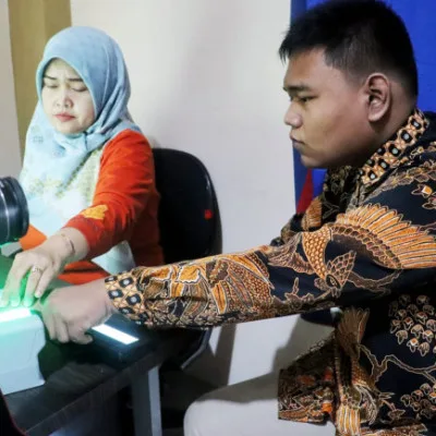 Kantor Kecamatan Rajeg Kabupaten Tangerang Lakukan Perekaman E-KTP Bagi Pelajar Usia 17 Tahun