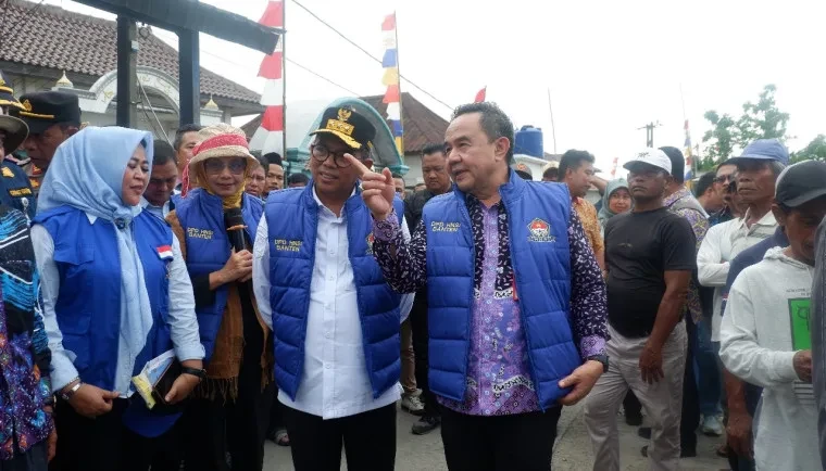 Dialog Hangat Gubernur Banten dan Sekda Tangerang Bersama Nelayan Kronjo: Aspirasi Mengalir, Solusi Mulai Dirancang