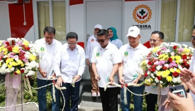Layanan Kesehatan Hadir di Tengah Hiruk Pikuk Pasar, Pos Merah Putih Resmi Beroperasi di Kelapa Dua