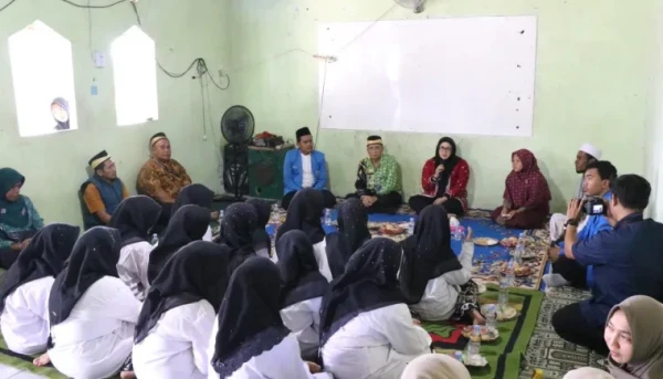 Wabup Intan Apresiasi KNPI School: Santri Kini Bisa Raih Ijazah Tanpa Harus Tinggalkan Pesantren