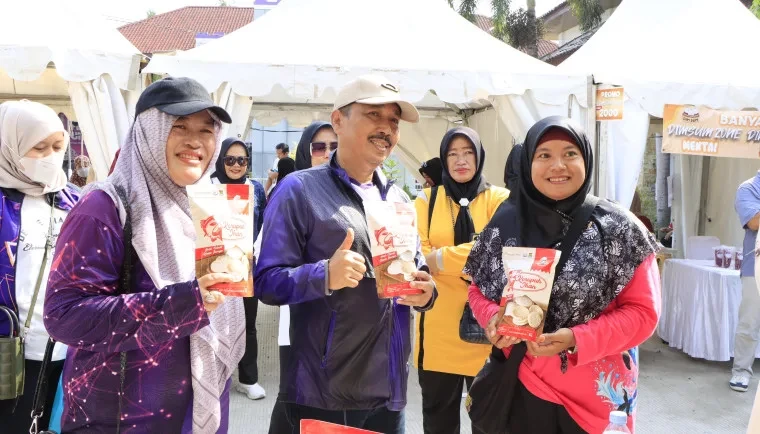 Festival UMKM Ngider Kronjo: Dari Jalan Sehat, Batik Khas, Hingga Laris Manisnya 25 Booth Usaha