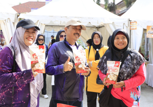 Festival UMKM Ngider Kronjo: Dari Jalan Sehat, Batik Khas, Hingga Laris Manisnya 25 Booth Usaha