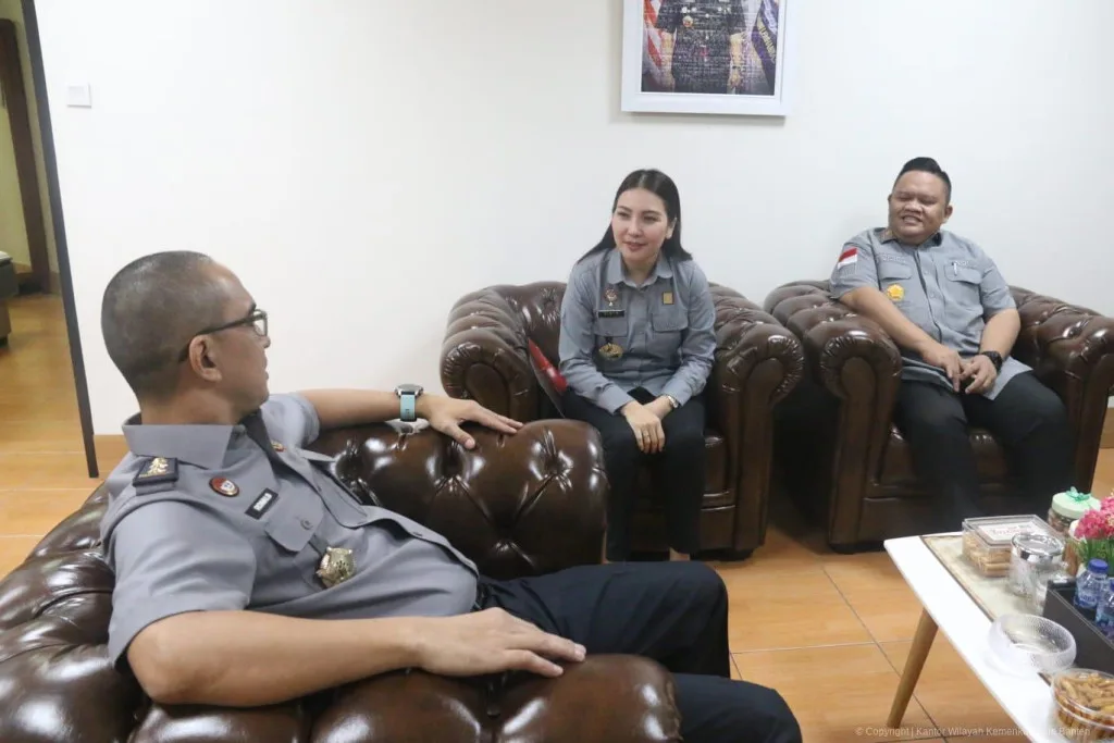 Menuju Sosialisasi KUHP Bersama Wamenkum, Kanwil Banten Lakukan Audiensi Strategis