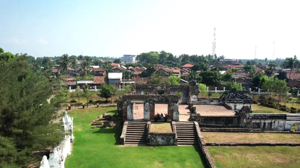Keraton Kaibon, Jejak Kejayaan Kesultanan Banten yang Tetap Memikat